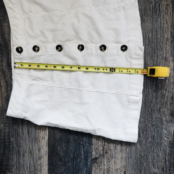 Corduroy Tortoise Buttoned Mini Skirt - Picture 6 of 7